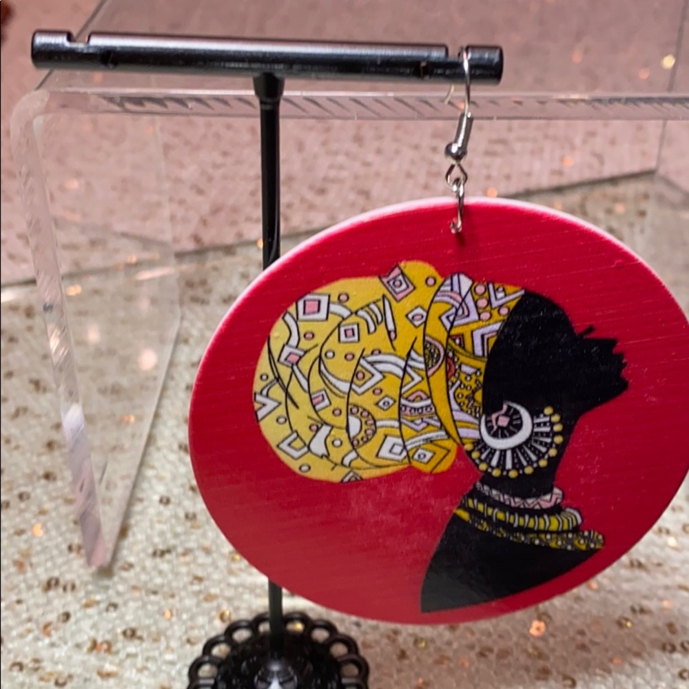 Pastels Africa Earrings. - Picture 2 of 5